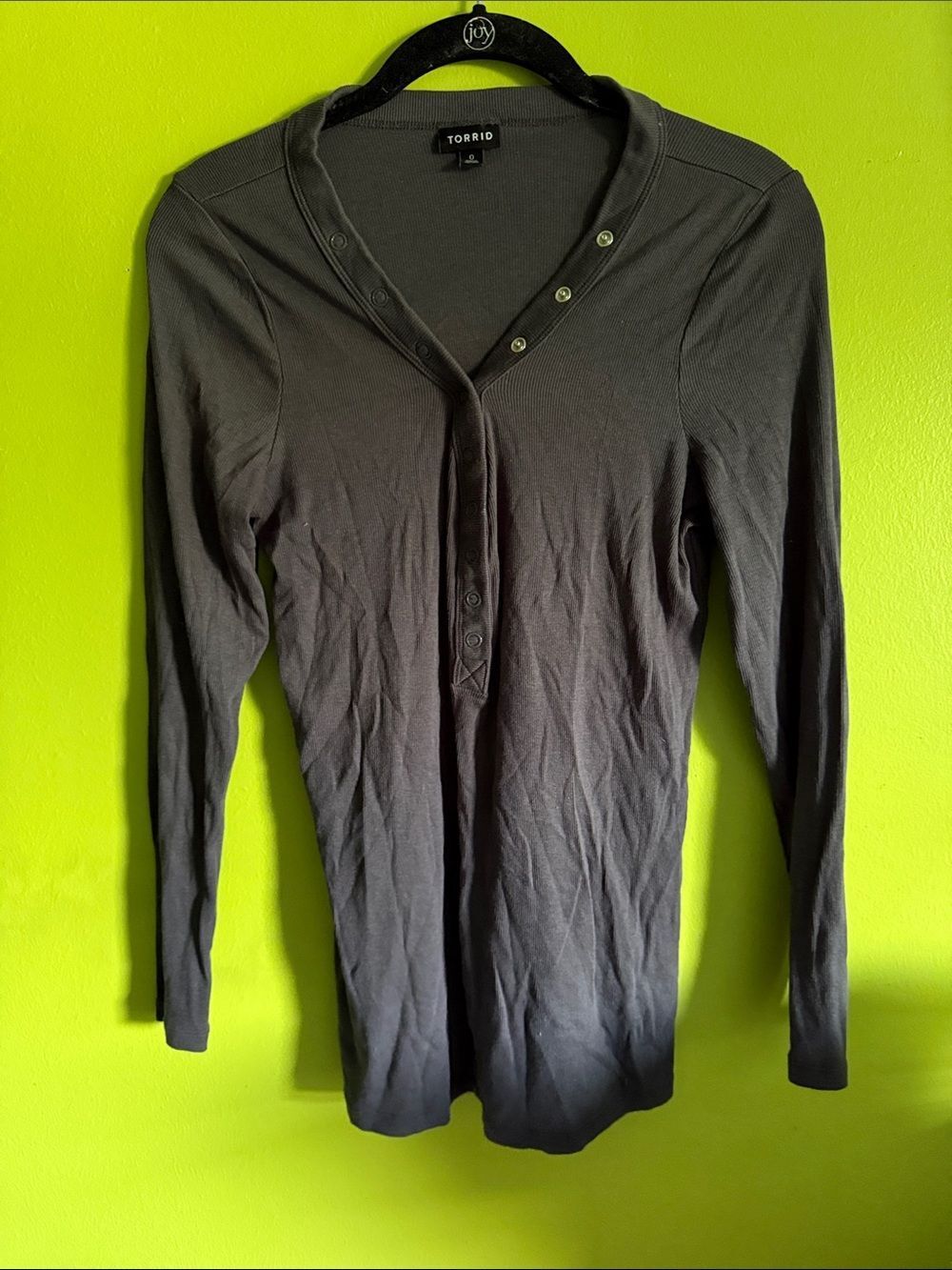 Torrid Dark Gray Ribbed Button Long Sleeve Stretch Henley Top Shirt Size 0